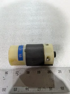 Hubbell HBL2611 Insulgrip Twist-Lock Plug