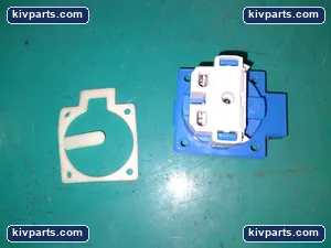 General Electric 1811013 Panel Mount Socket Outlet – actual item, photo 4 of 5
