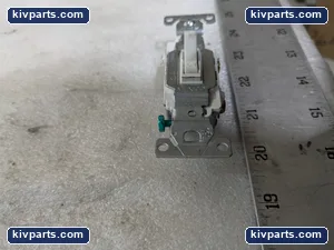 Eaton CSB115STW AC Toggle Switch – actual item, photo 4 of 10