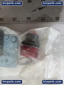 Eaton EM22H2 Push Button – actual item, photo 3 of 5