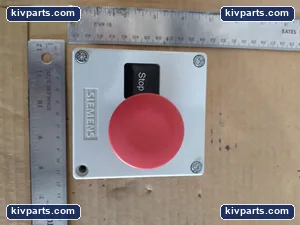 Siemens 3SU1801-0AS00-2AB1 ACT Emergency Stop Enclosure – actual item, photo 2 of 4