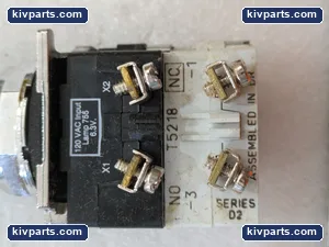 Eaton 10250T411LGD06-1-GR Push Button Switch – actual item, photo 4 of 7