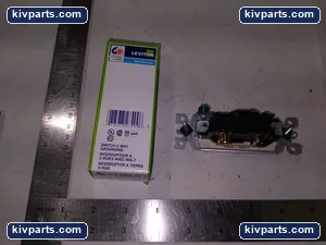 Leviton 5603-2T AC/CA Switch – actual item, photo 2 of 5