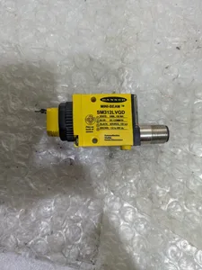 Banner SM312LVQD Mini-Beam Photoelectric Sensor