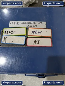 Burndy UC2834 Hardware – actual item, photo 8 of 8