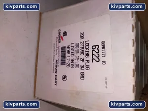 Cooper Arrow-Hart 6222 Locking Plug – actual item, photo 3 of 4