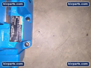Bosch Rexroth 4WRKE Hydraulic Cylinder – actual item, photo 7 of 10