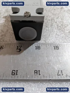 Eaton AT4/I Industrial Limit Switch – actual item, photo 8 of 9