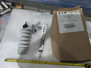 Eaton UHS1006V11W1C1A VariSTAR Heavy Duty MOV Arrester