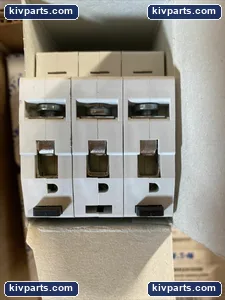 Eaton WMZS3C08 Miniature Circuit Breaker – actual item, photo 3 of 4