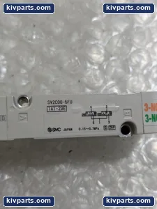 SMC SV2C00-5FU Dual 3 Port Solenoid Valve – actual item, photo 3 of 4