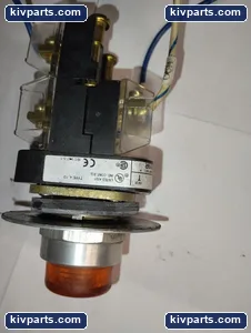 Allen-Bradley 800T-FXQH24R Orange Push Button Switch – actual item, photo 5 of 6