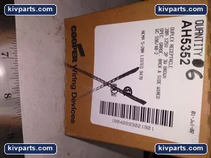 Cooper AH5352 Wiring Devices Duplex Receptacle – actual item, photo 5 of 6