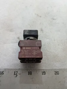 General Electric P9B10FN CEMA Contact Block