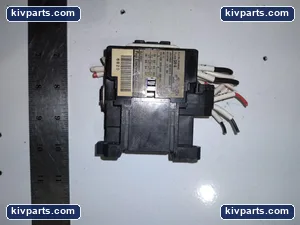 Fuji Electric SH-4 Relay – actual item, photo 3 of 5