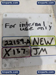 1102-40-0119 Insulated Feed-Thru Terminal – actual item, photo 4 of 4