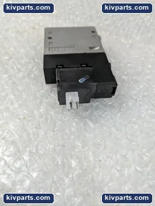 Festo CPE18-M2H-3GL-1/4 163761 Solenoid Valve – actual item, photo 8 of 9