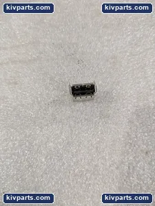 Amphenol UE27AC54100 USB Type Receptacle Connector – actual item, photo 3 of 6