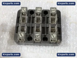 Bussmann 1B0066 Fuse Block Holder – actual item, photo 2 of 4