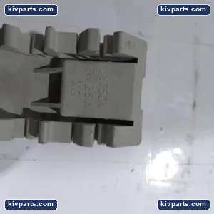 Telemecanique AB3-RV162U Splitter Distribution Block – actual item, photo 2 of 4