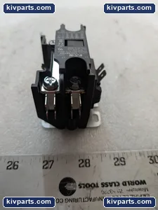Eaton C25CNB130H Pole 1 – actual item, photo 8 of 10
