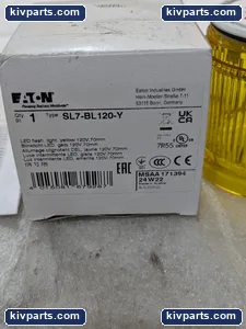 Eaton SL7-BL120-Y AC LED Flash Light – actual item, photo 2 of 8