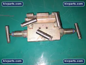 Parker M3-675CDT-XX1 5 Valve – actual item, photo 2 of 3