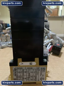 Allen-Bradley 700-P1200A1 Type Direct Drive AC Relay – actual item, photo 2 of 5