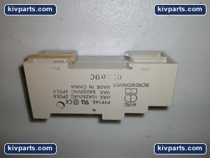 Omron PYF14S Relay Socket Base – actual item, photo 3 of 5
