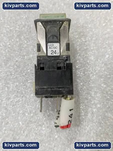 IDEC MA2P AC/DC GREEN LED PILOT Light – actual item, photo 3 of 5