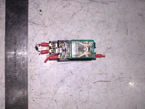 LB2 RY Relay with Socket – actual item, photo 1 of 5