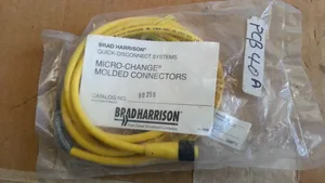 Brad 80256 Female Cordset Molded Connector
