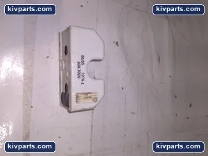 Bussmann 1976-1 Porcelain Fuse Holder Block – actual item, photo 2 of 3