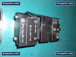 Westinghouse Push Button Lamp Contact Block – actual item, photo 3 of 4