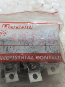Arrow Hart 42415 Ceramic Two Tab Terminals – actual item, photo 1 of 6