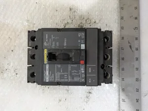 Square D 060AL150HD Molded Case Circuit Breaker