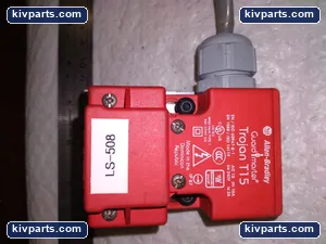 T15 Safety Relay – actual item, photo 3 of 4