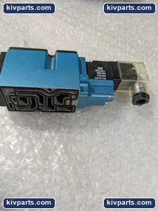 MAC 82A-AB-000-TM-DAAJ-1JD 4 Way 2 Position Solenoid Valve – actual item, photo 6 of 7