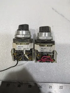 Allen-Bradley 800-H2 Selector Switch