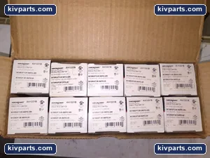 Cooper AH1221B Arrow Hart Switch – actual item, photo 2 of 6