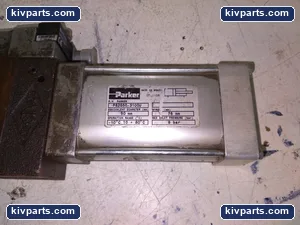 Parker P82G50-3100U Pneumatic Power Clamp Cylinder – actual item, photo 2 of 3