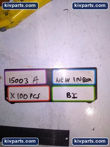 Thomas & Betts 4 Lugs – actual item, photo 4 of 4