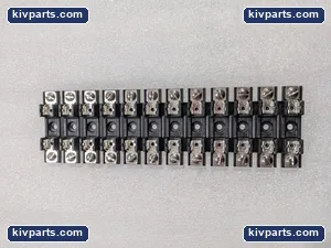 Bussmann S-8301-12 Break Apart Fuse Block – actual item, photo 4 of 11