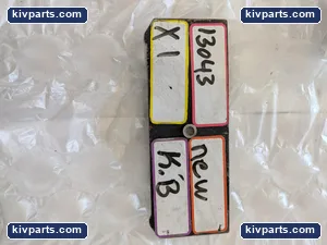 Eaton BP222 Rubber Grounding Connector – actual item, photo 4 of 4