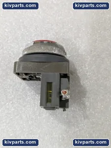 IDEC Red Push Button Switch – actual item, photo 7 of 9