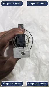 SMC VZ2150 Solenoid Valve – actual item, photo 5 of 8