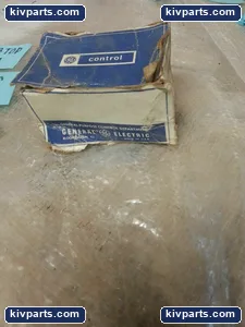General Electric 365B112G2 Double Pushbutton Switch – actual item, photo 2 of 5
