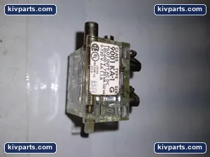 KA-1 Pushbutton – actual item, photo 2 of 3