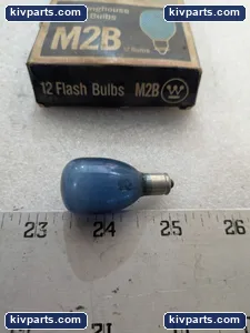 Westinghouse M2B Blue Dot Flashbulbs Bayonet Base – actual item, photo 2 of 7