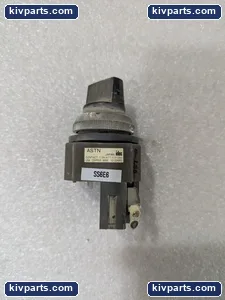 IDEC BS010E ASTN Selector Switch Black Knob – actual item, photo 4 of 11